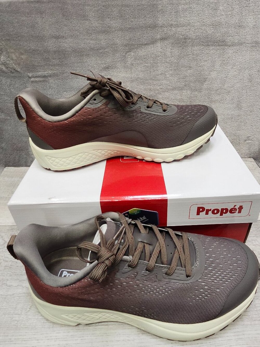 Propet Women Seize 10.5(2E) One Evolve Walking Sneakers Shoes NIB